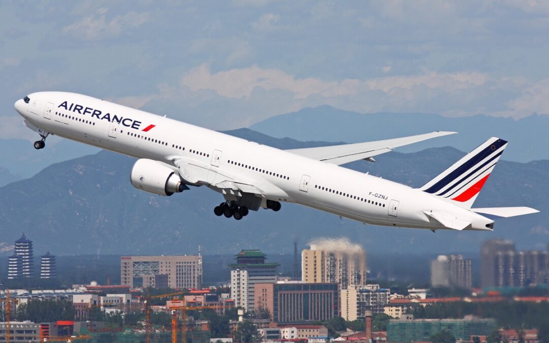 Air France reduce de 12 a 7 sus vuelos semanales entre París y Moscú