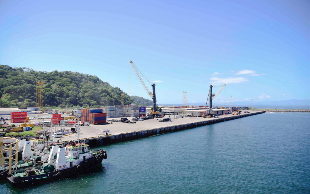 Costa Rica: Sector exportador inhabilitado por colapso actual en puerto Caldera