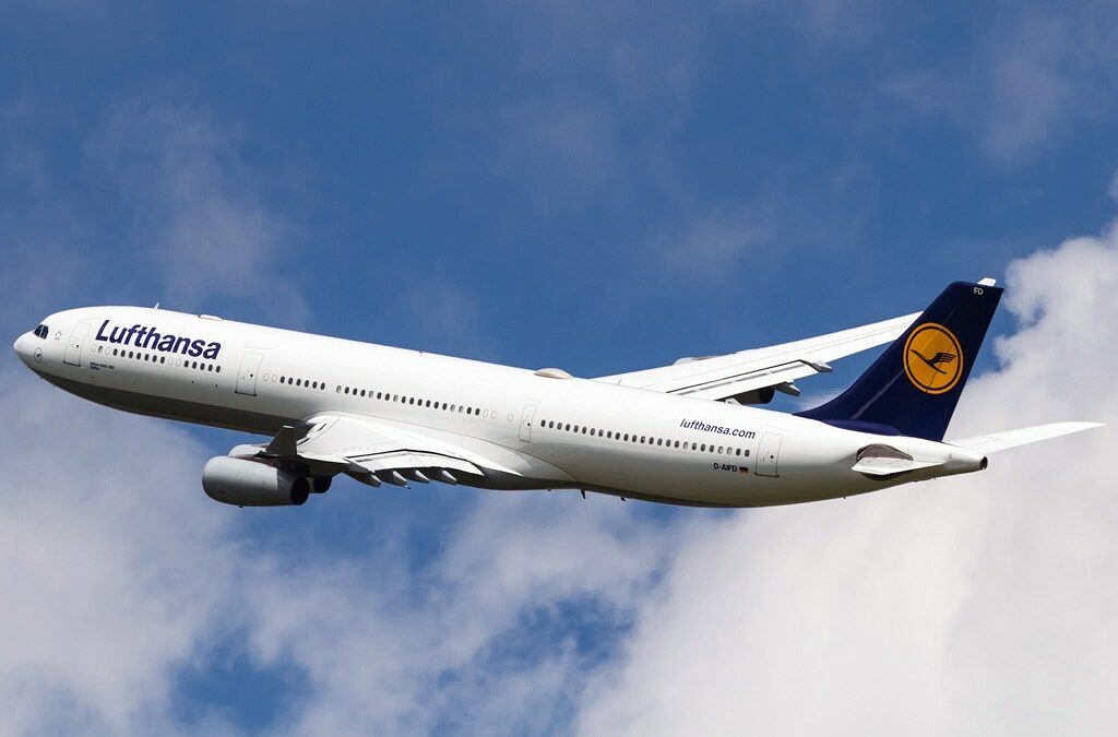 Lufthansa prolonga la suspensión de sus vuelos a Pekín y Shanghái por coronavirus