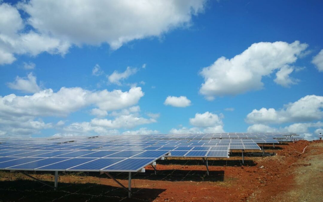 BCIE, la UE y el banco alemán financiarán los estudios de un proyecto solar en Honduras