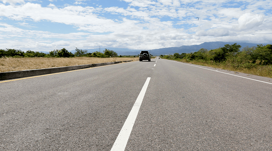 Honduras acelerará mejoramiento de carreteras en todo el país