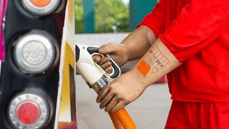 Panamá congelará en US$3,95 el galón de combustible a los transportistas