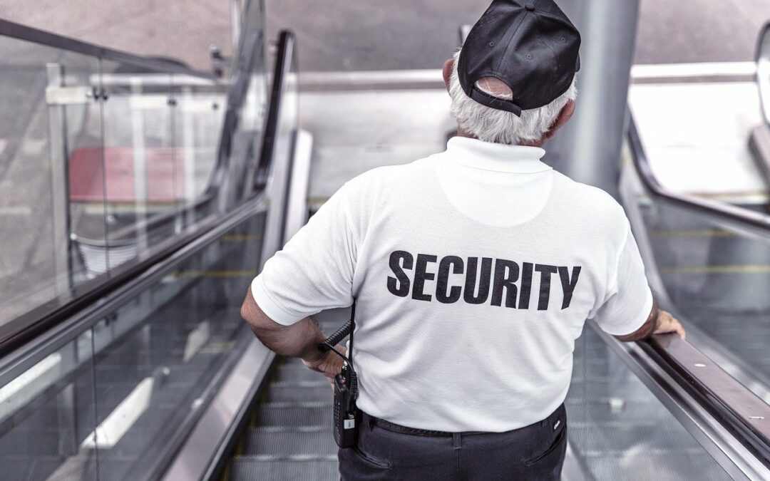 Empresas costarricenses contratan más servicios de seguridad privada