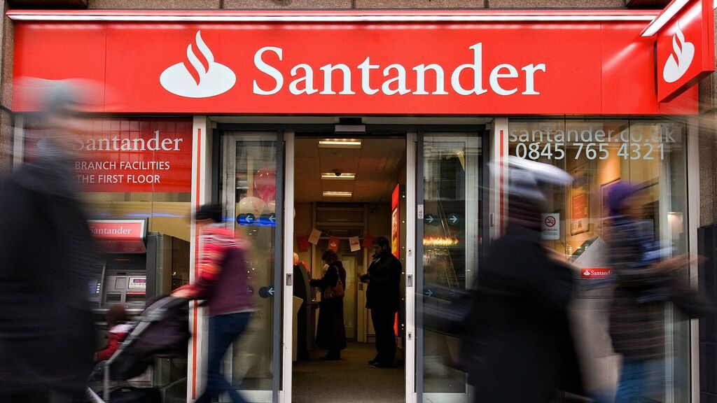 Banco Santander prescindirá de 3.572 empleados y reubicará a 1.500