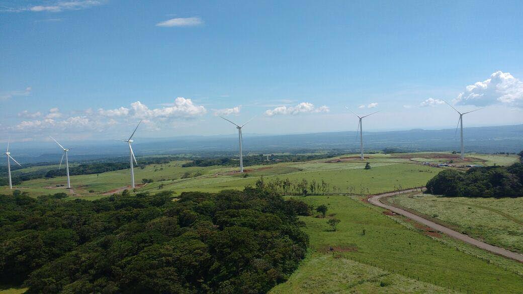Alianza facilitará a empresas ser Carbono Neutral Plus y apoyar proyectos costarricenses de energía limpia