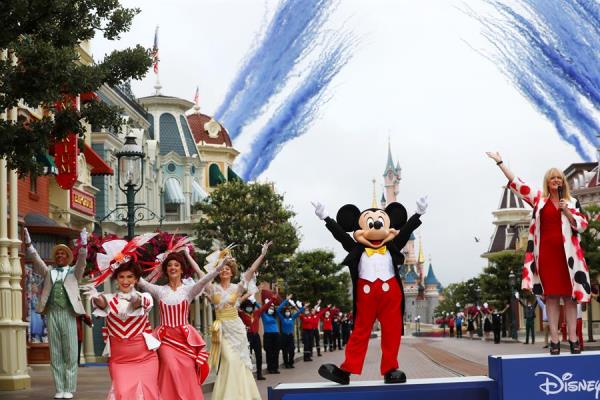 Disneyland París reabre tras la pandemia con uso obligatorio de mascarilla