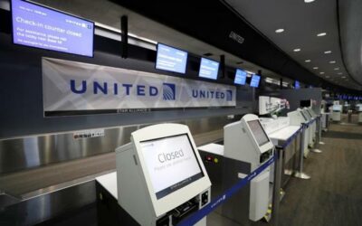 Aerolínea United suspenderá a la mitad de sus empleados por la pandemia