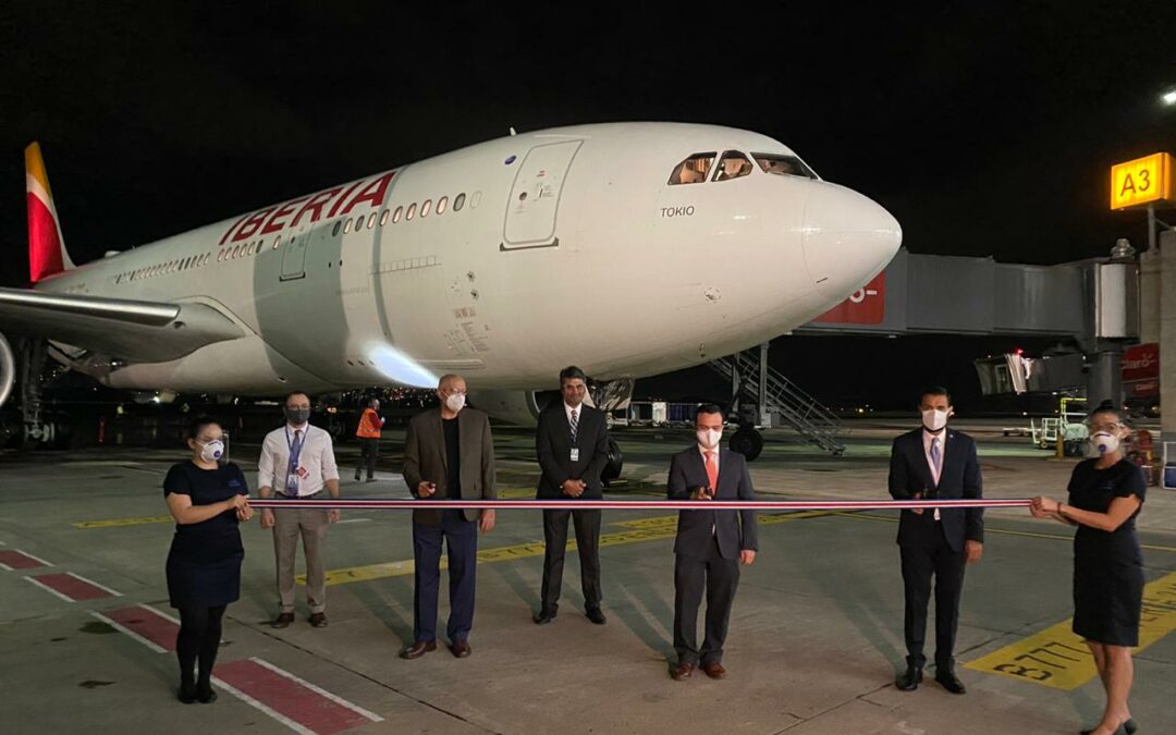 Costa Rica recibe el primer vuelo internacional con turistas tras reanudación de operaciones comerciales