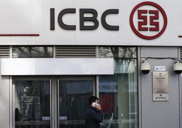 Grandes bancos chinos sufren el peso de la recuperación tras la pandemia