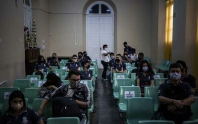 Latinoamérica abre sus escuelas pese al temor por la experiencia de EE.UU.