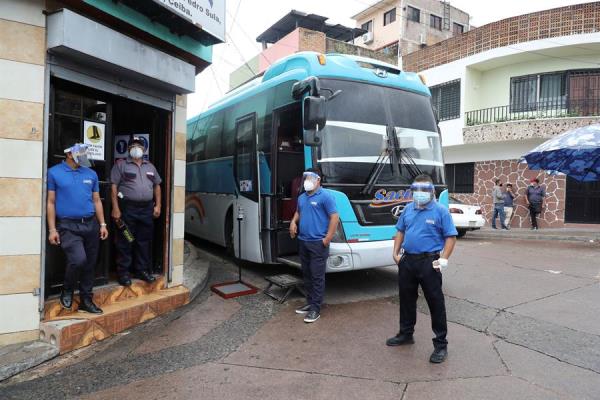 Transporte interurbano de Honduras reanuda su actividad