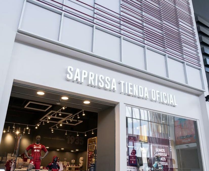 Costa Rica: Saprissa se une con AR Holdings y abren tres tiendas oficiales en San José