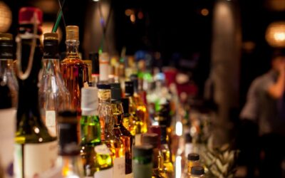 Crece 300 millones de litros el comercio ilícito de bebidas alcohólicas en América Latina