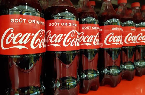 Coca-Cola firma acuerdos para la compra de la embotelladora australiana Amatil