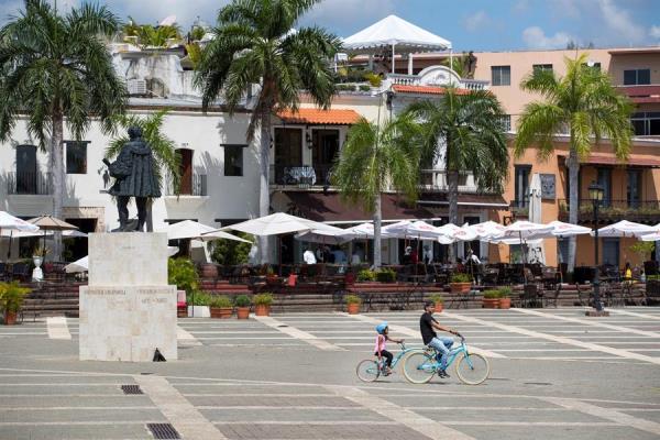 Turismo extranjero cae un 75,9 % en República Dominicana en octubre