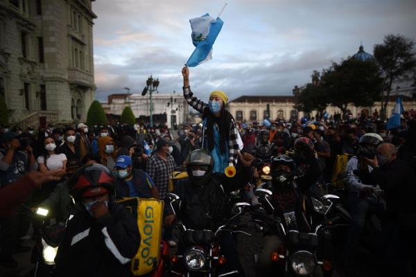 Congreso de Guatemala dará marcha atrás al presupuesto que originó protestas