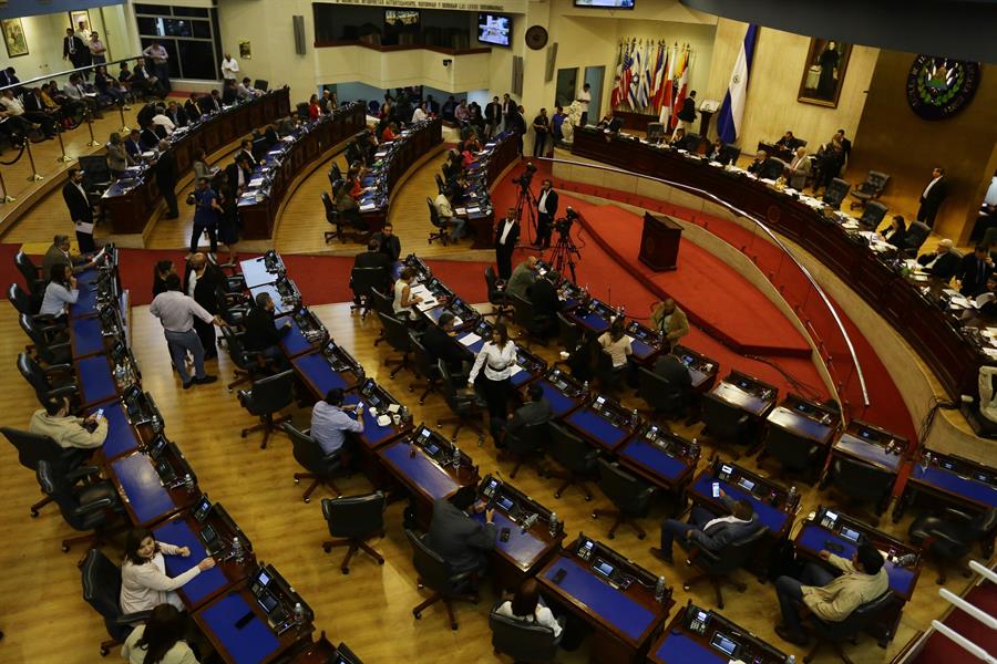 El Congreso de El Salvador aprueba presupuesto 2021 sin votos del oficialismo