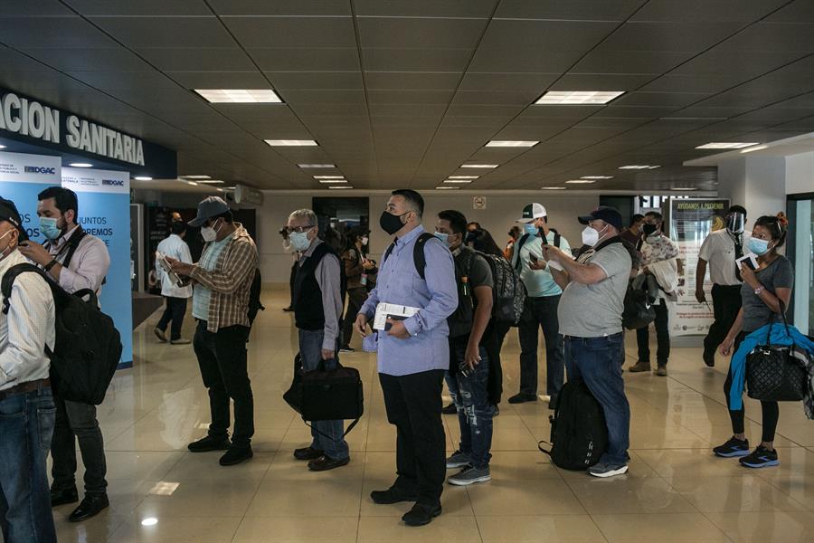 Guatemala restringe acceso de viajeros procedentes de Reino Unido y Suráfrica
