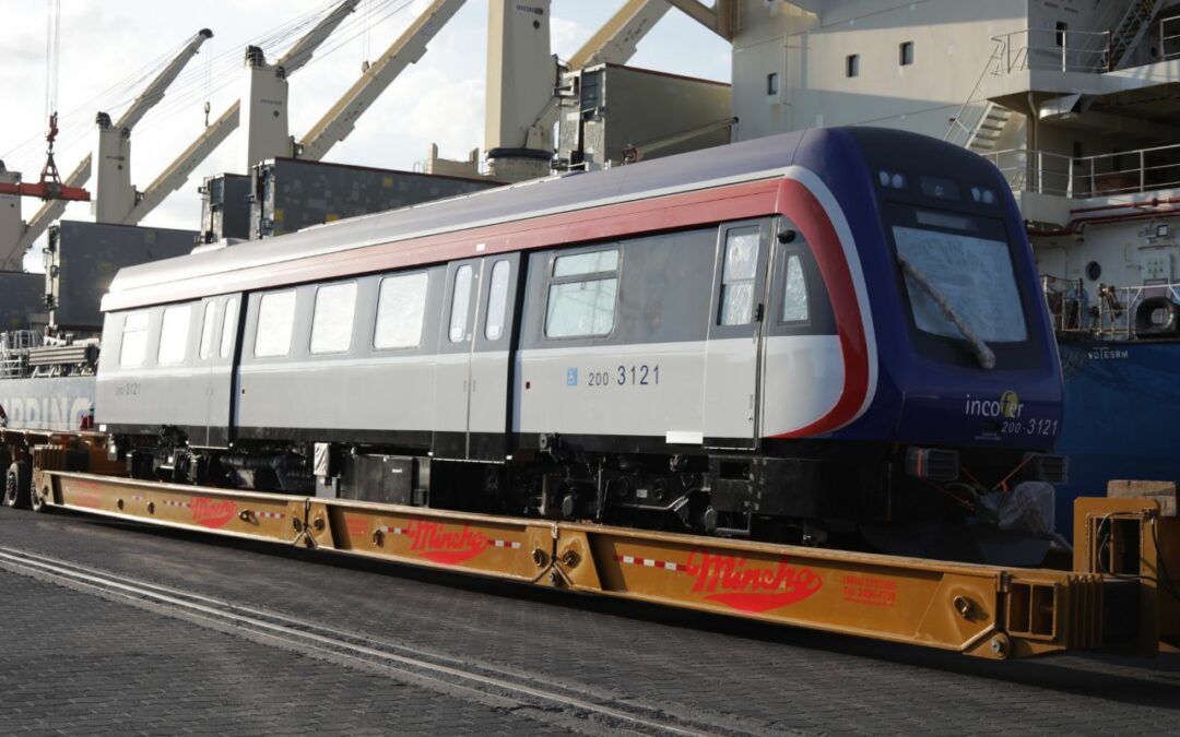 Costa Rica recibe primeros cuatro trenes de pasajeros comprados a empresa china