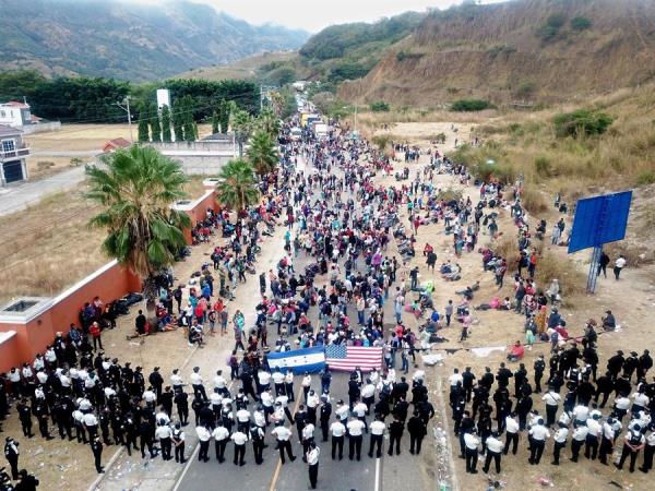 Guatemala activa una alerta ante la posible llegada de una caravana migrante de Honduras