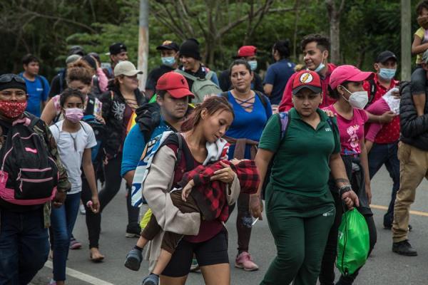 Casi 1000 migrantes hondureños han sido devueltos a su país por Guatemala