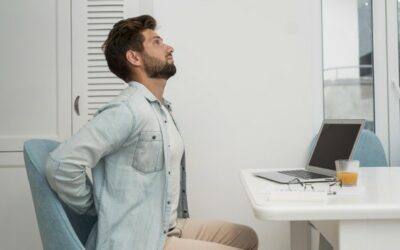 ¿Cómo mantener una buena postura frente a la computadora?