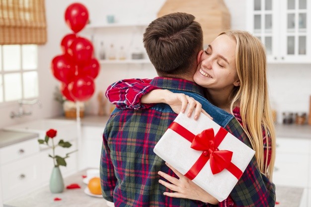 San Valentín: Shopping online aumentó un 321% en los últimos 10 años, según el Índice de Amor