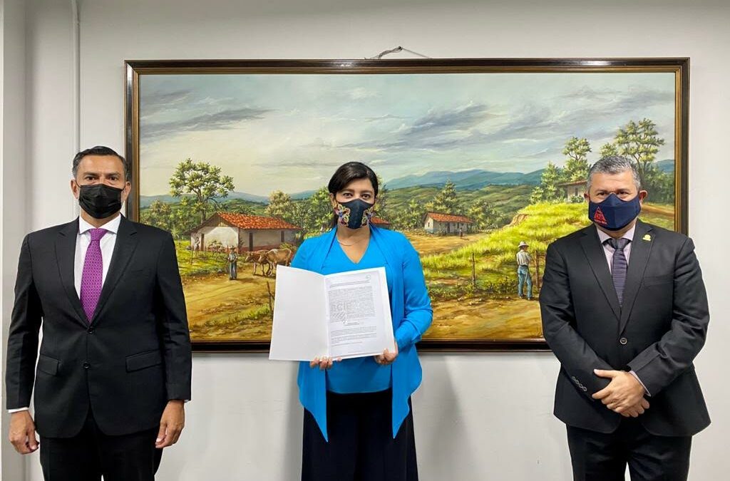 Costa Rica recibe donación de US$500.000 por parte del BCIE como apoyo en la atención de la pandemia