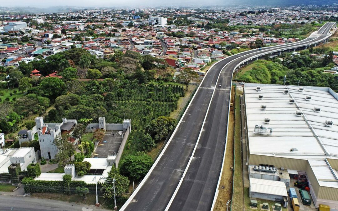 Costa Rica: Viaducto en Circunvalación avanza con asfaltado de rampas