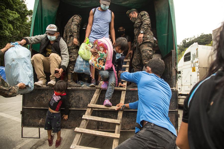 Guatemala establece protocolos ante la posible llegada de una caravana migrante