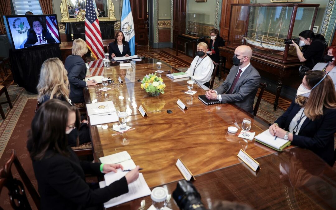 EE.UU. y Guatemala ratifican interés de trabajar juntos para frenar migración