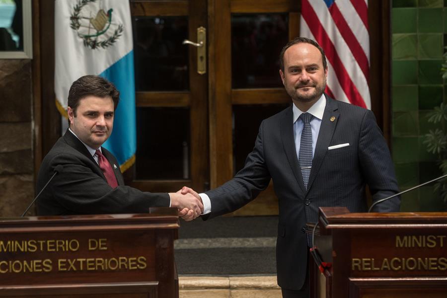 EE.UU. pide a Guatemala crear «condiciones habilitantes» para bajar la migración