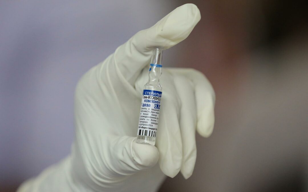 Guatemala espera arribo de segundo lote de vacunas rusas contra la covid-19