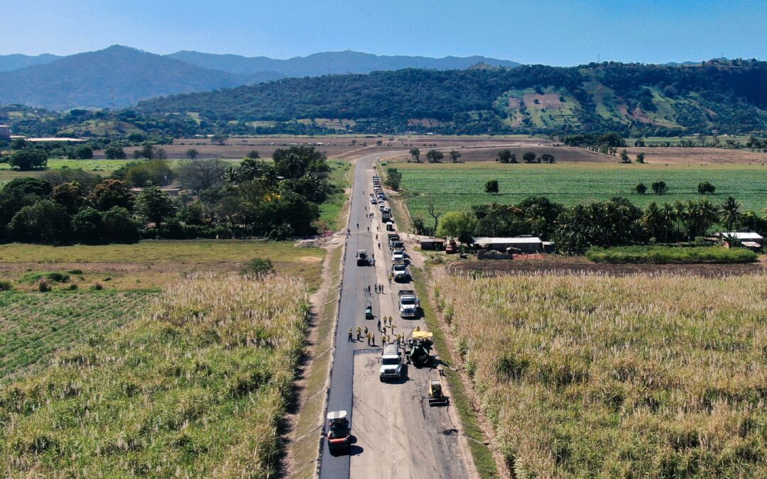 El Salvador mejorará sus caminos rurales con apoyo del BID