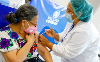 El Salvador mantiene uno de los ritmos de vacunación anti COVID-19 más rápidos de Latinoamérica