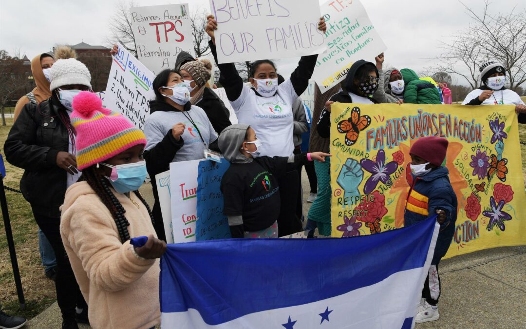Grupos proinmigrantes piden a Kamala Harris apoyar TPS a 400.000 hondureños