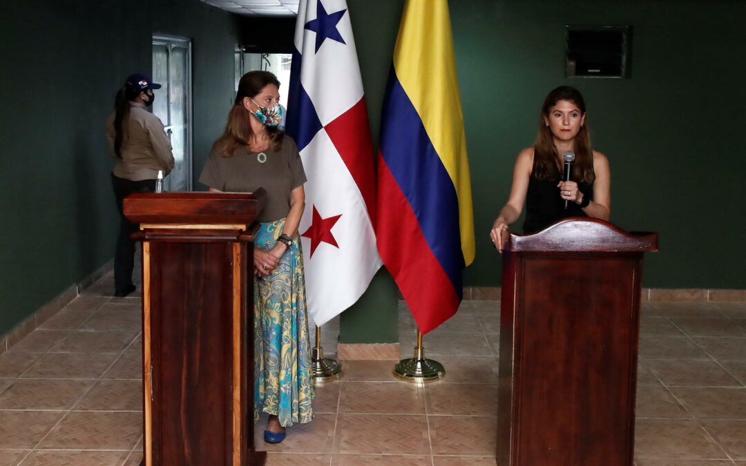 Colombia y Panamá acuerdan controlar el flujo migratorio en su frontera