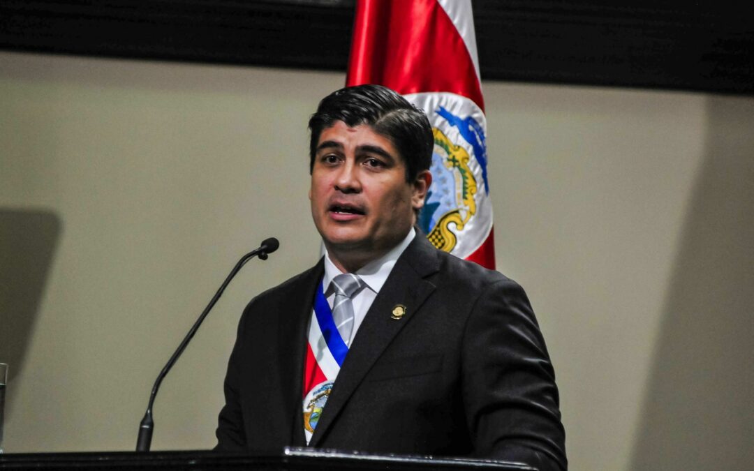 Alvarado destaca el legado democrático de Costa Rica en el bicentenario