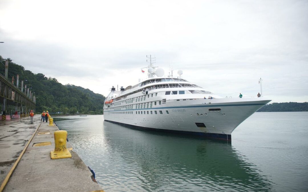 Costa Rica: Primer crucero con turistas arribó a Golfito tras 17 meses de cierre por pandemia