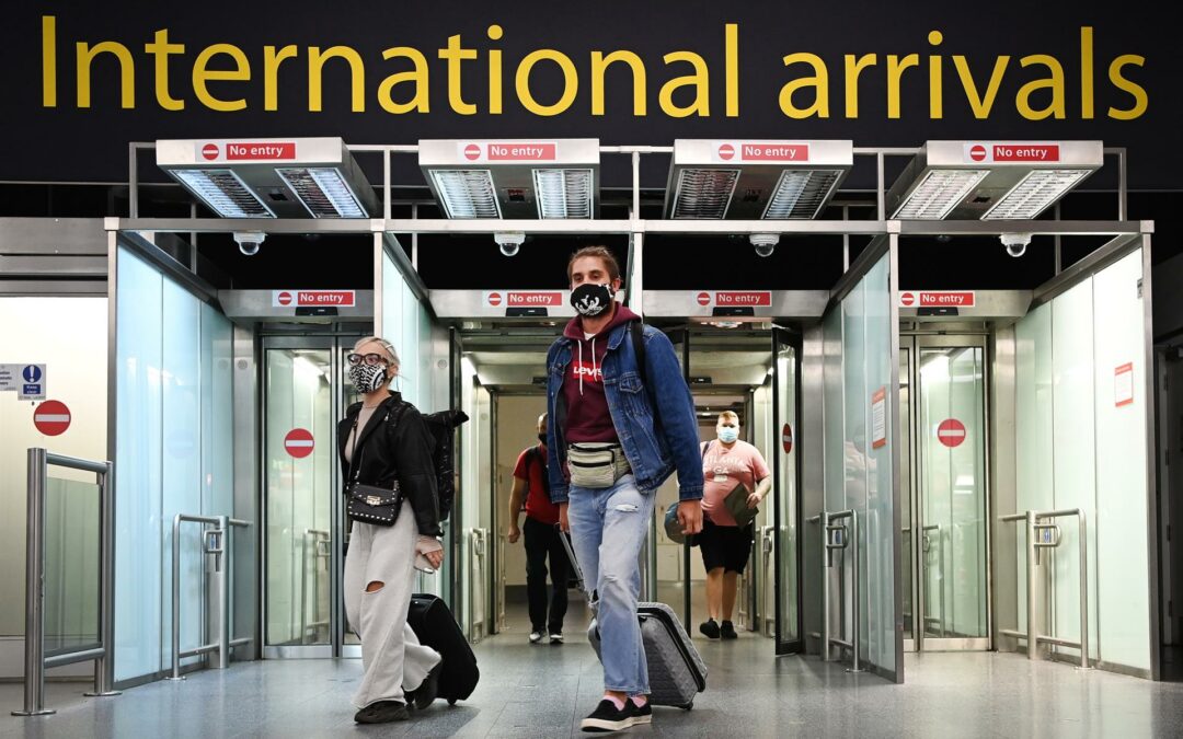 Reino Unido retira a todos los países de su lista roja de viajes