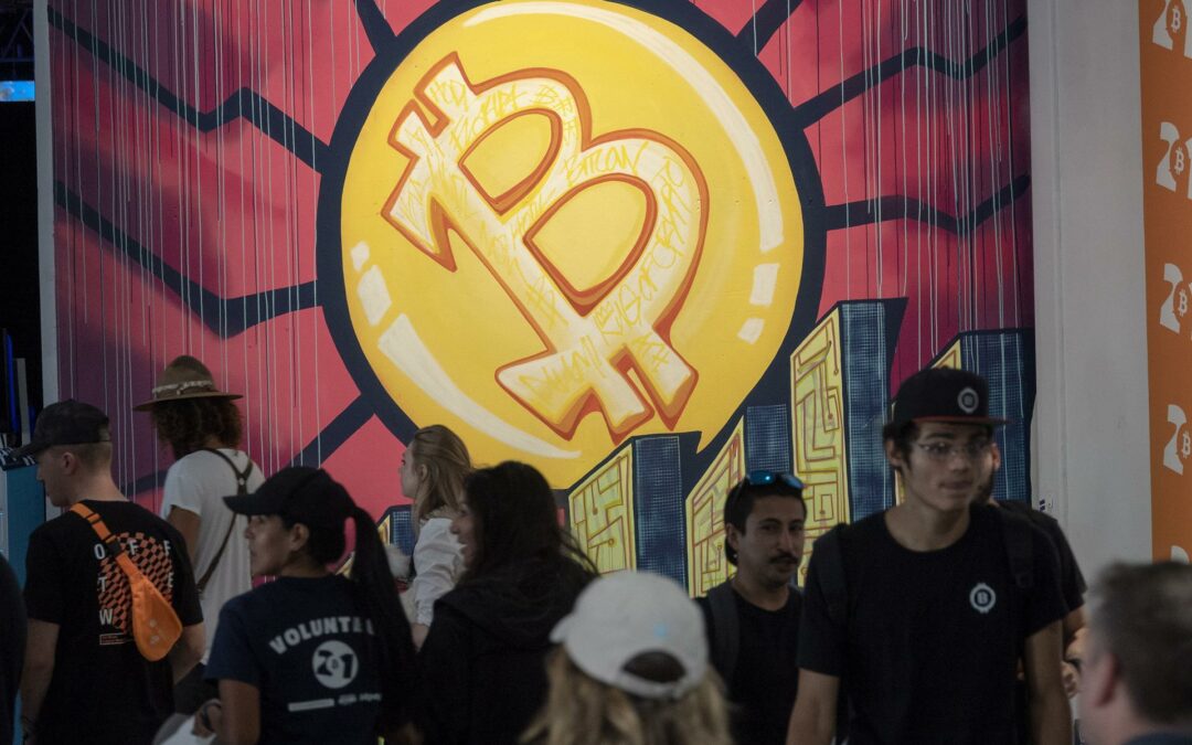 Banco Central de El Salvador registra al menos 97 proveedores de servicios de bitcóin