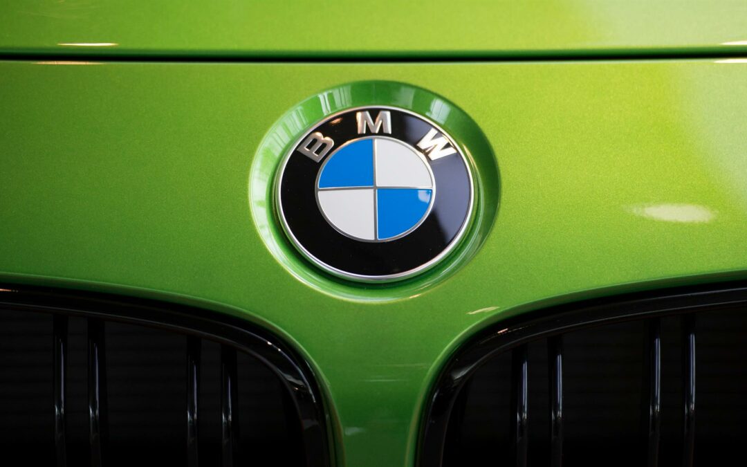 BMW se mantiene a la cabeza del segmento premium por 12 años consecutivos