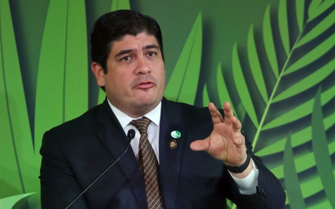 Costa Rica anuncia un acuerdo con España para adquirir 500.000 dosis de vacunas
