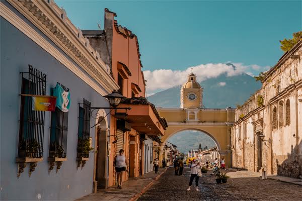España destina 20 millones de euros anuales para el desarrollo en Guatemala