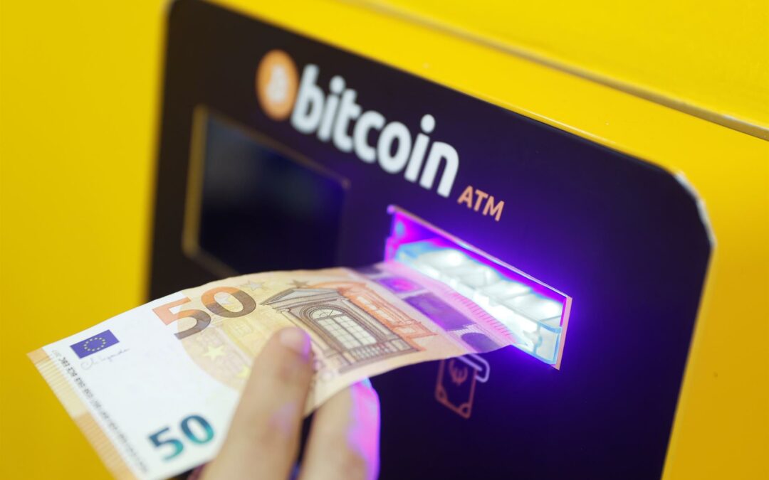 Bitcóin cotiza por debajo de los US$34.000, niveles de julio de 2021