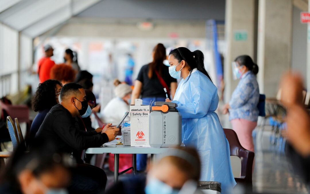 Ómicron dispara la pandemia en Centroamérica y crece la demanda de pruebas