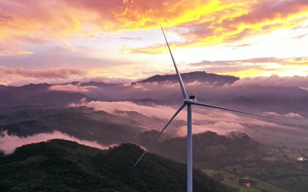 El Salvador también destaca mundialmente por los avances en el desarrollo de las energías renovables