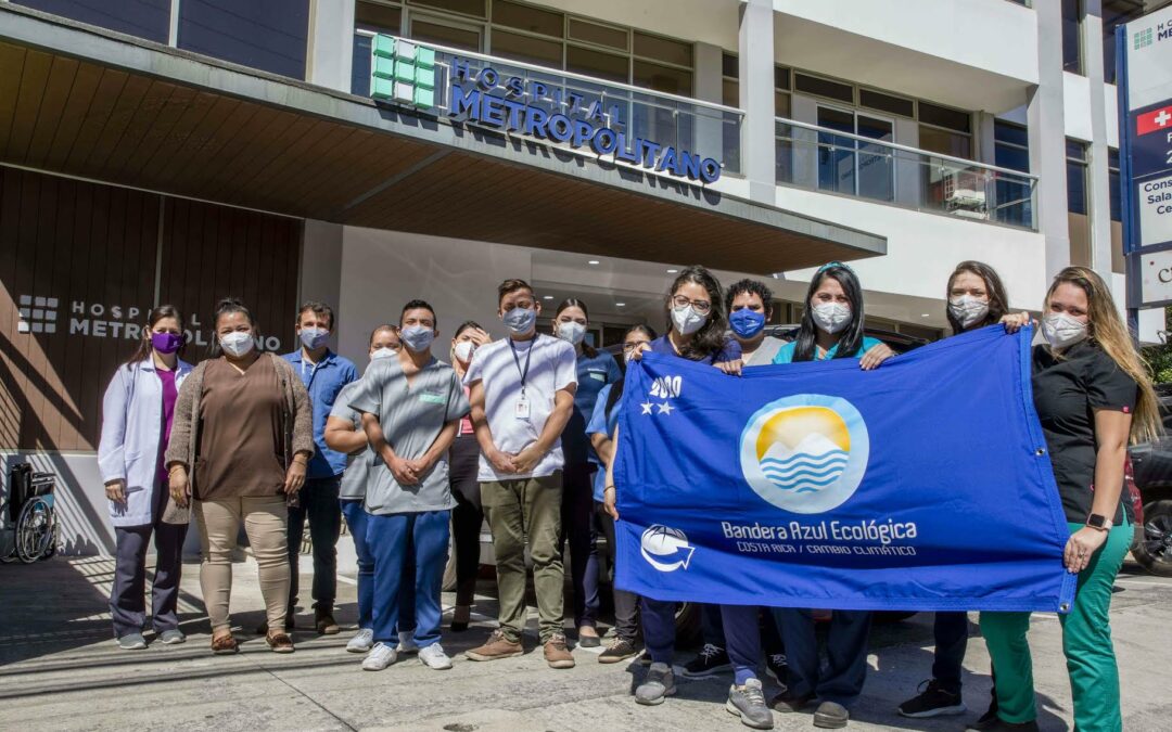 Grupo Montecristo recibe reconocimiento de 13 Banderas Azules
