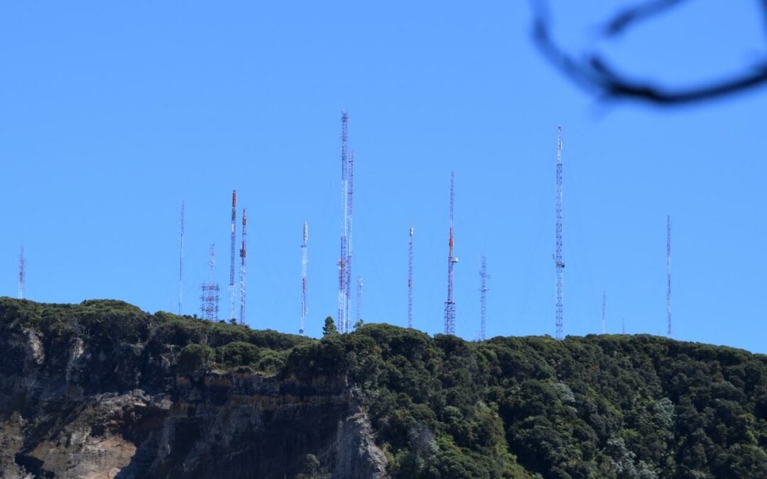 Costa Rica: 11 operadores de telecomunicaciones reubican sus torres en el volcán Irazú