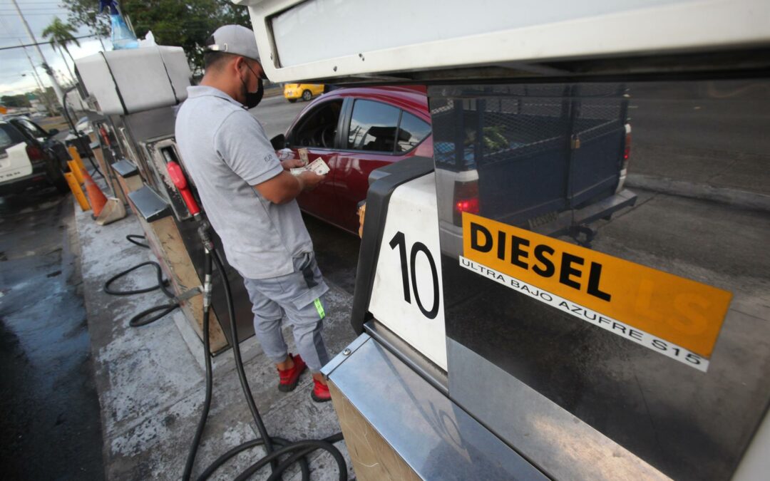 Gobierno de Panamá extiende por undécima vez el subsidio a la gasolina y el diésel